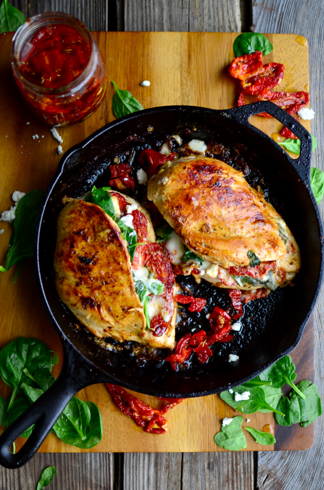 Chicken breast stuffed with sautéed Molokhiea Leaves, Garlic and sundried tomatoes (Chicken stock)